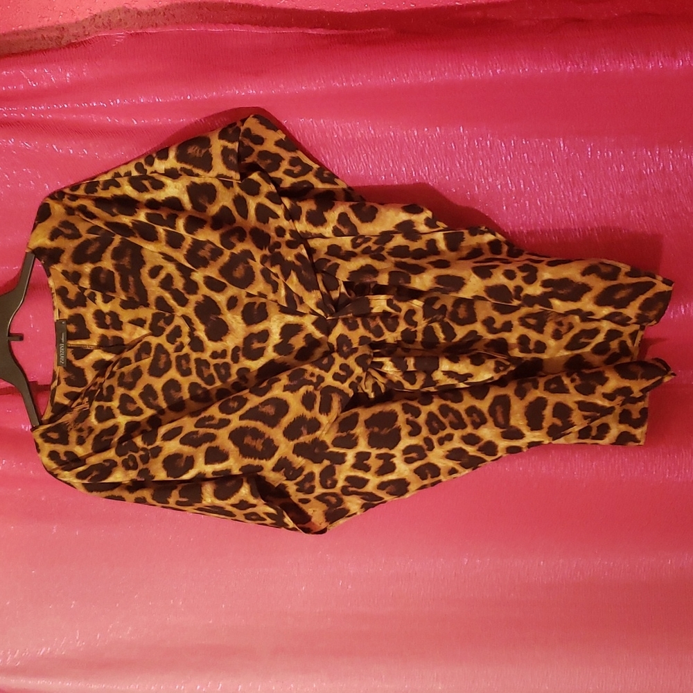 3/$25 Zander hi low shirt size S